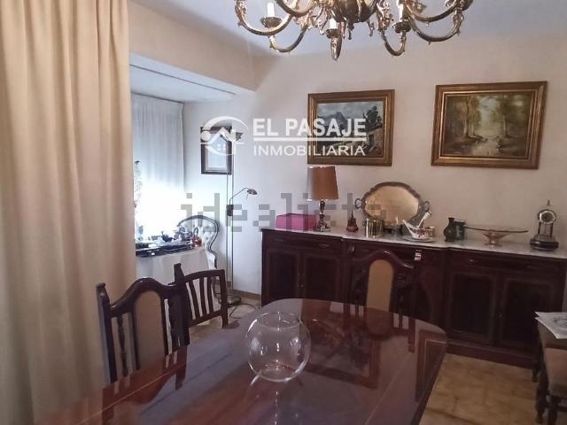Piso, Linares