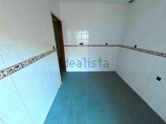 Piso, Linares