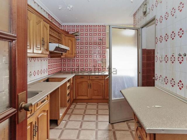 Piso, Linares