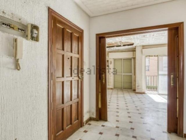 Piso, Linares