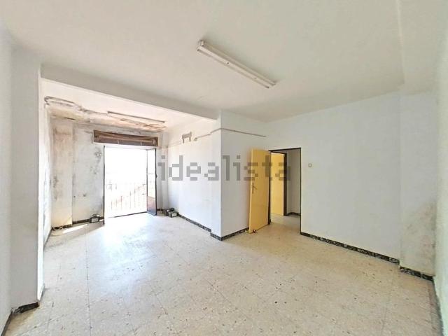 Piso, Linares