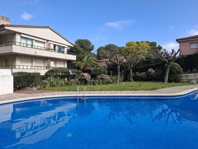Piso, Llançà