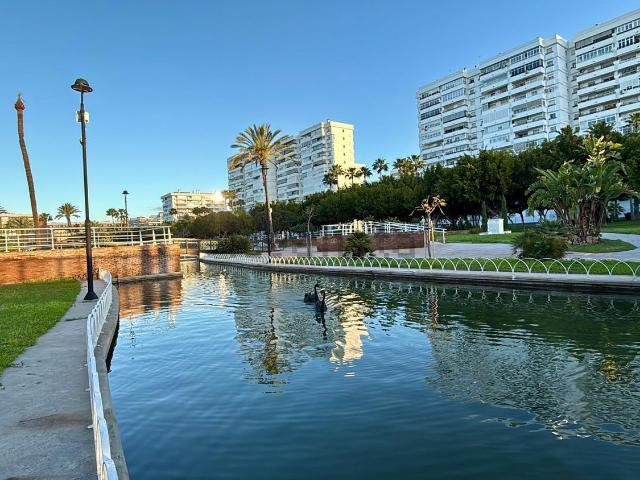 Piso, Los Guindos Parque Mediterráneo Santa Paula, Málaga