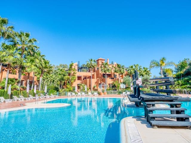 Piso, Los Naranjos, Marbella