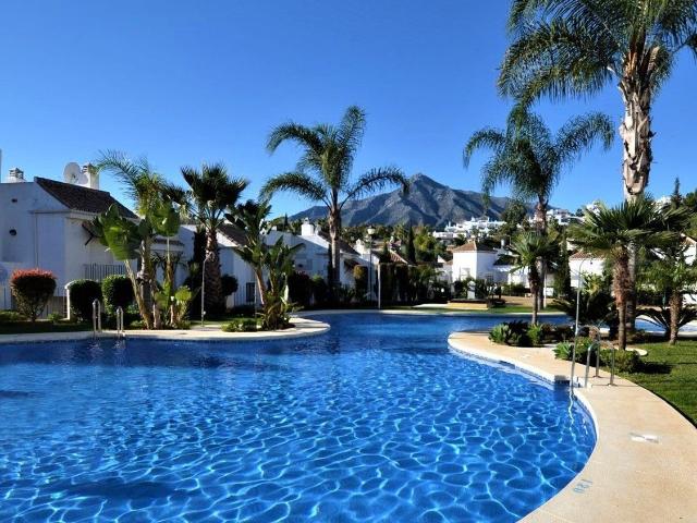 Piso, Los Naranjos, Marbella