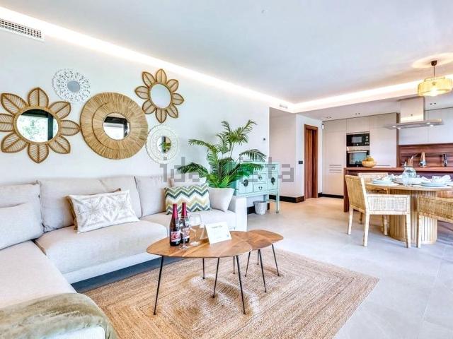 Piso, Los Naranjos, Marbella
