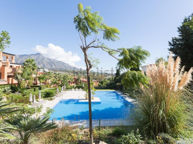 Piso, Los Naranjos, Marbella