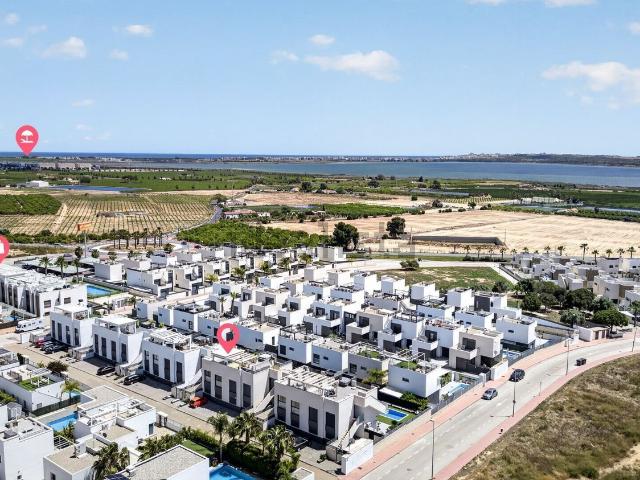 Piso, Pueblo Bravo, Rojales