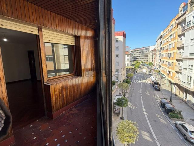Piso, Pz Independencia, Vigo