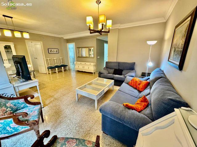 PISO PARA CHICAS ESTUDIANTES EN EMPERATRIZ EUGENIA – GRANADA