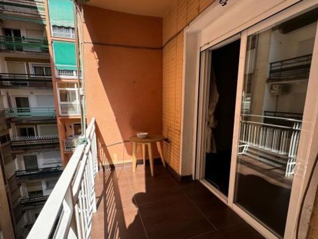 PISO PARA ESTUDIANTES