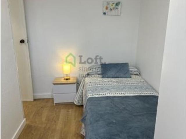 PISO PARA ESTUDIANTES DE 4 DORMITORIOS EN VALDEPASILLAS
