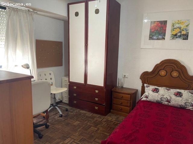 PISO PARA ESTUDIANTES EN ZONA UNIVERSITARIA!