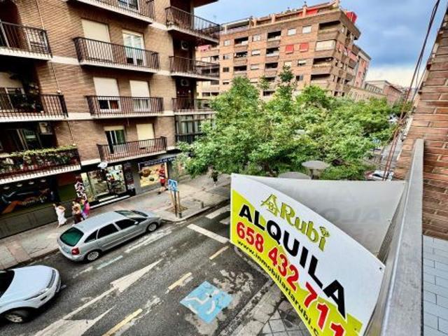 PISO PARA ESTUDIANTES JUNTO A CAMINO DE RONDA – GRANADA