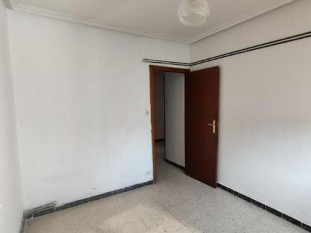 PISO PARA REFORMAR EN LA BAÑEZA
