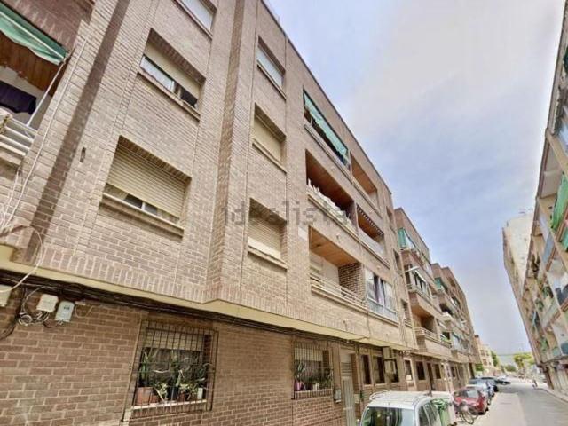 Piso, Pilar de la Horadada