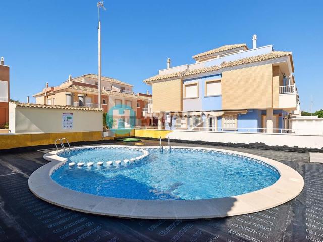 Piso, Pilar de la Horadada