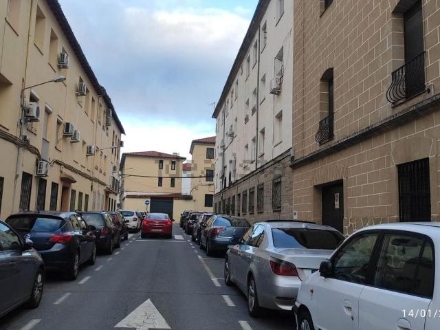 Piso, Plasencia