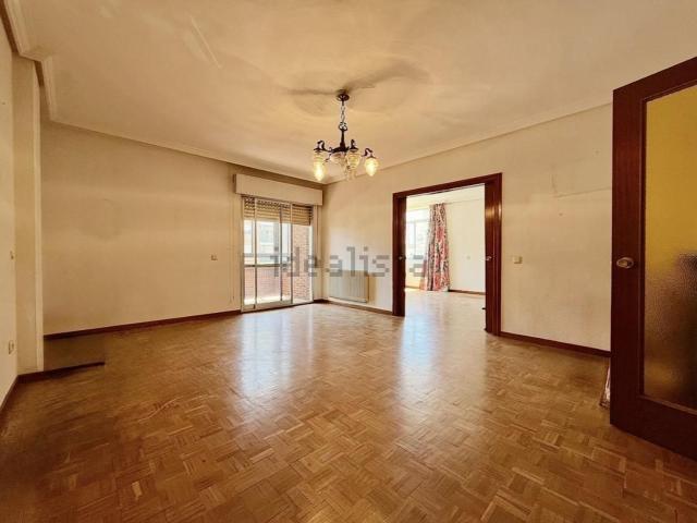 Piso, Plasencia