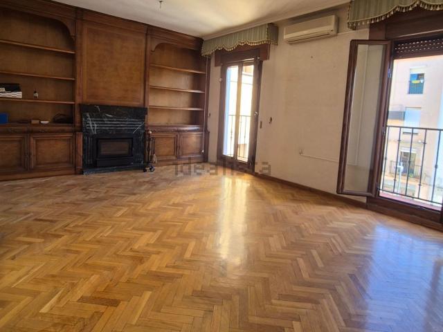 Piso, Plasencia