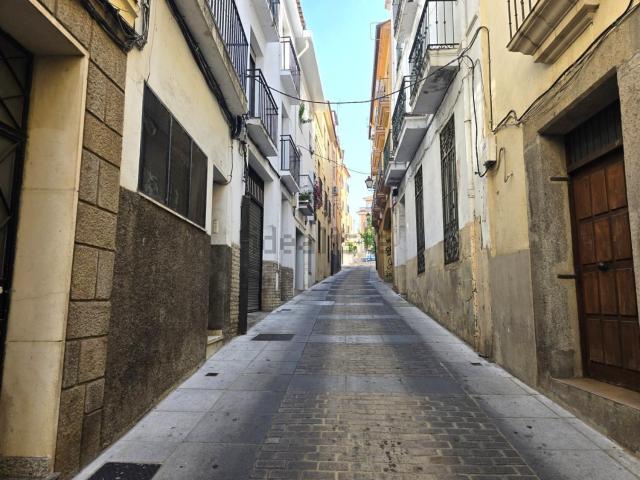 Piso, Plasencia