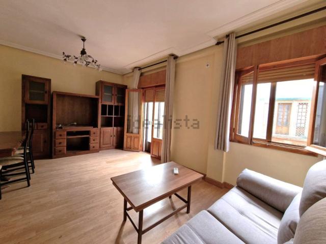 Piso, Plasencia