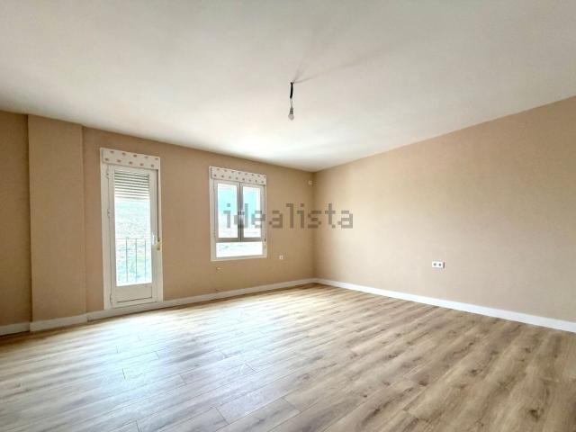 Piso, Plasencia
