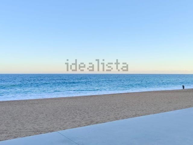 Piso, Platja Llarga, Castell Platja d&apos Aro