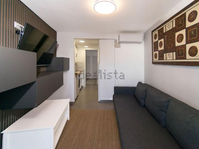 Piso, Platja Llarga, Castell Platja d&apos Aro