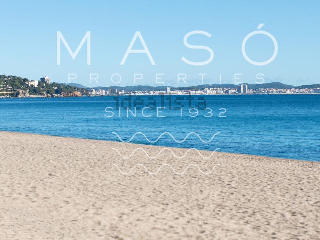 Piso, Platja Llarga, Castell Platja d&apos Aro
