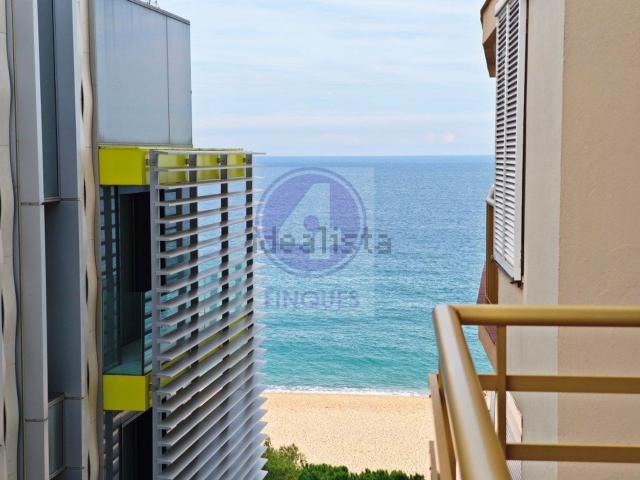 Piso, Platja Llarga, Castell Platja d&apos Aro