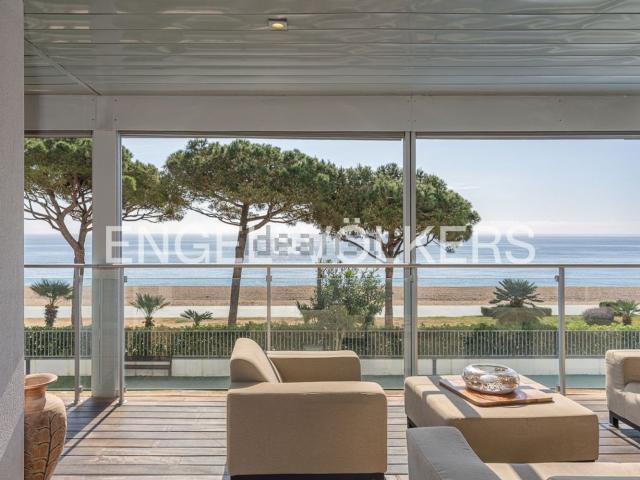 Piso, Platja Llarga, Castell Platja d&apos Aro