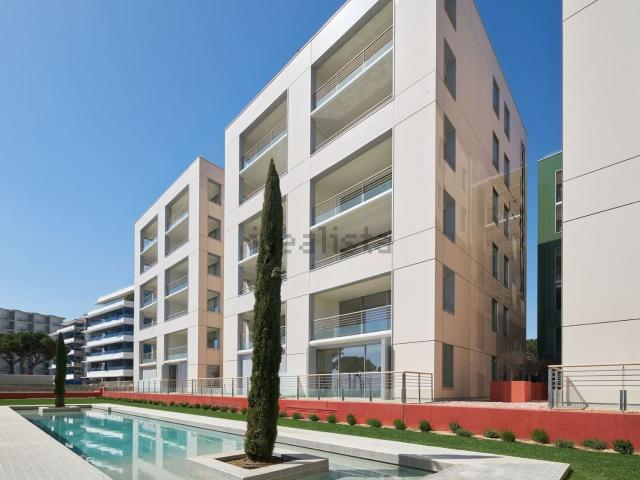 Piso, Platja Llarga, Castell Platja d&apos Aro