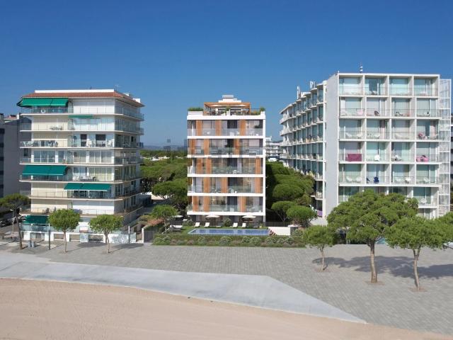 Piso, Platja Llarga, Castell Platja d&apos Aro