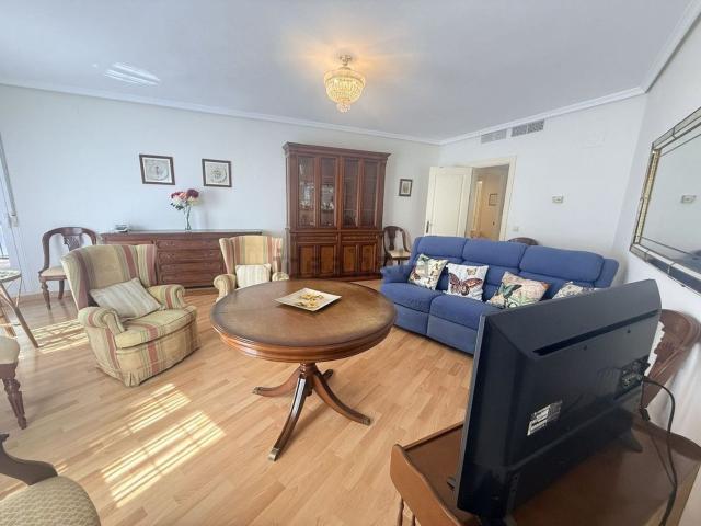 Piso, Playa Bajadilla Puertos, Marbella