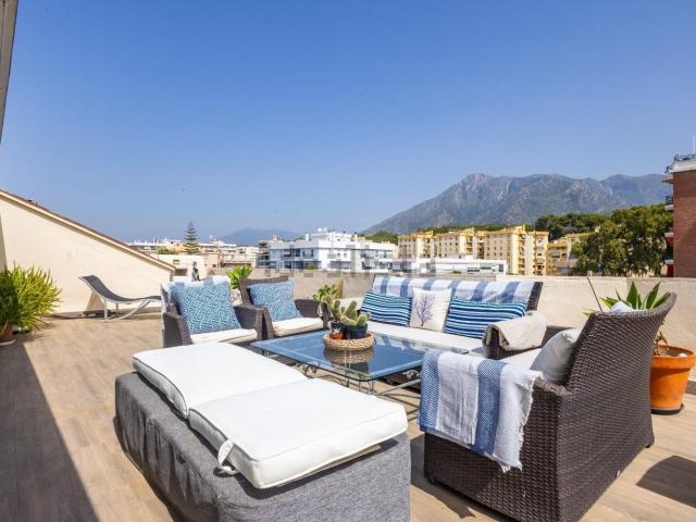 Piso, Playa de la Fontanilla, Marbella
