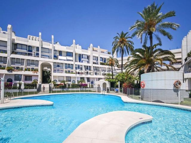Piso, Playa de la Fontanilla, Marbella