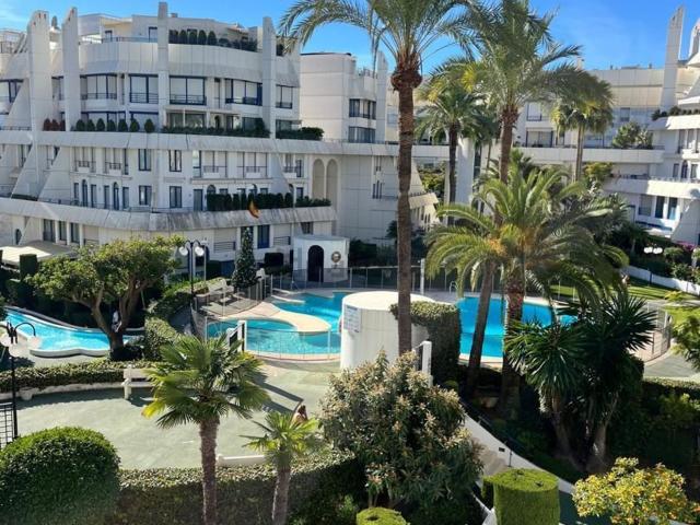 Piso, Playa de la Fontanilla, Marbella