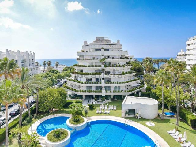 Piso, Playa de la Fontanilla, Marbella