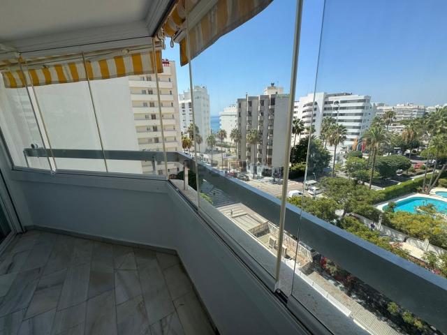 Piso, Playa de la Fontanilla, Marbella