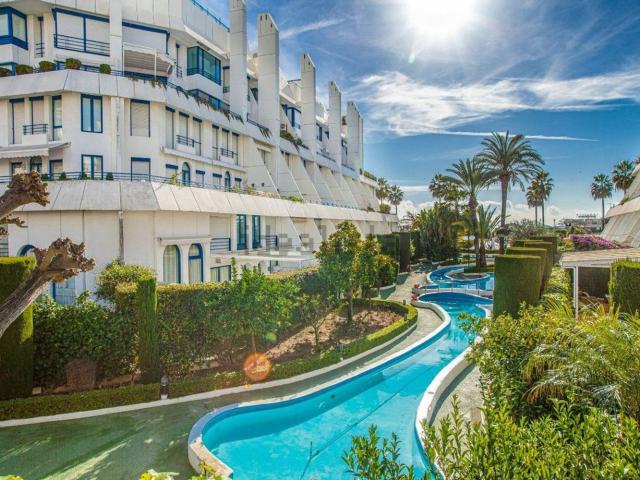 Piso, Playa de la Fontanilla, Marbella