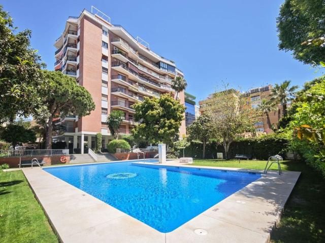 Piso, Playa de la Fontanilla, Marbella
