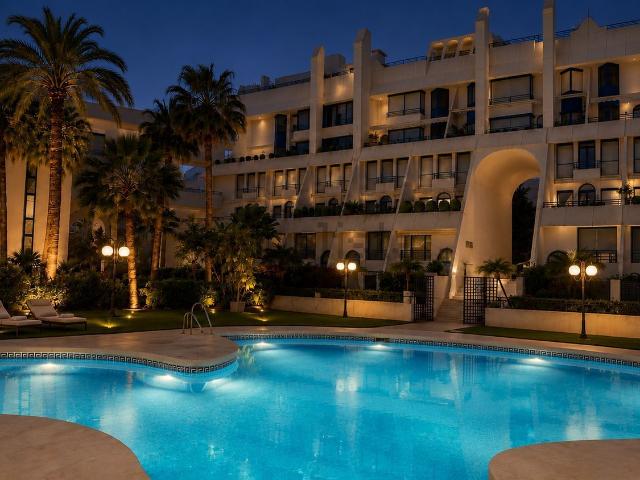 Piso, Playa de la Fontanilla, Marbella