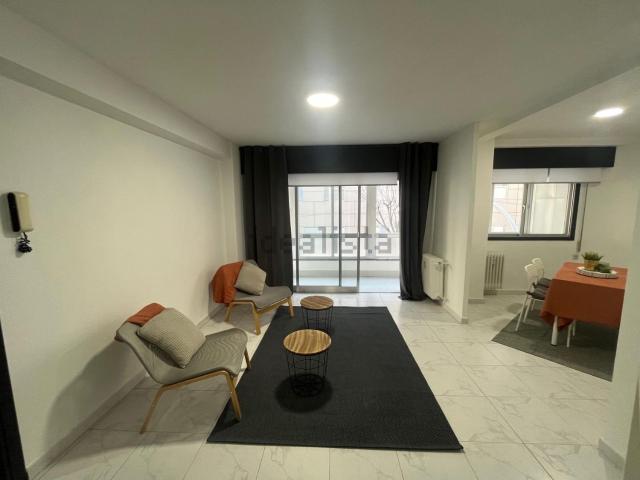 Piso, Plaza España Corte Inglés, Vigo