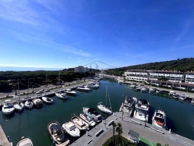 Piso, Port d&apos Aro, Castell Platja d&apos Aro