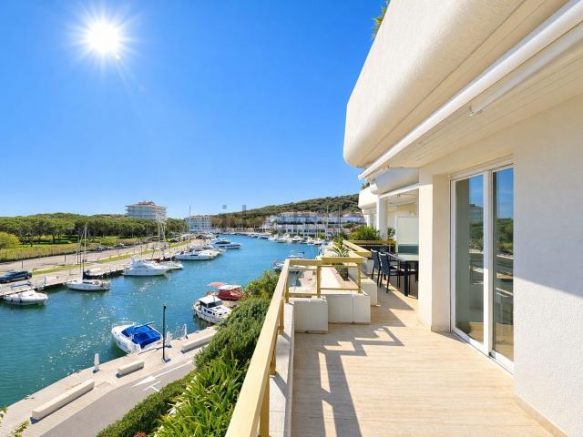 Piso, Port d&apos Aro, Castell Platja d&apos Aro