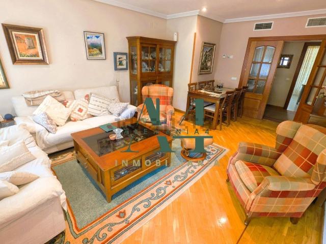 Piso, R 66, Cáceres