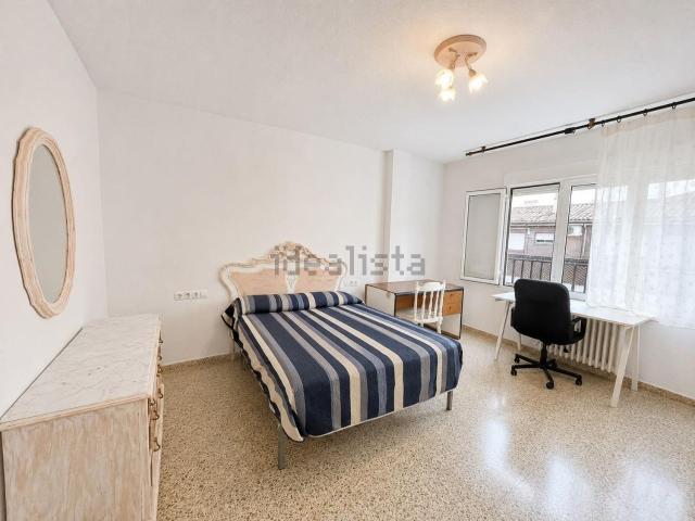 Piso, Recogidas, Granada