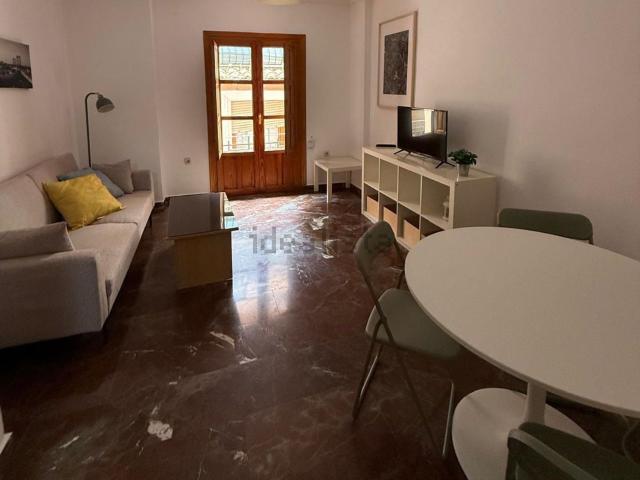 Piso, Recogidas, Granada