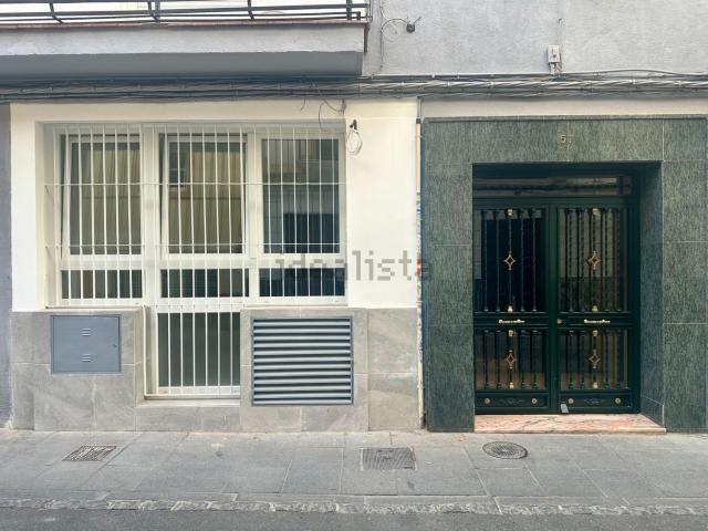 Piso, Recogidas, Granada
